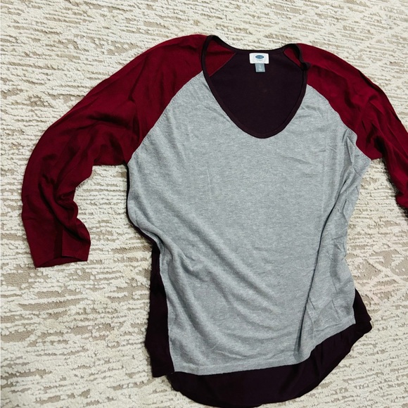 Old Navy Color-block Knitted Sweater. Large - Picture 7 of 11